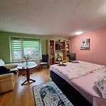 Zimmervermietung Leuba Apartment Ostritz
